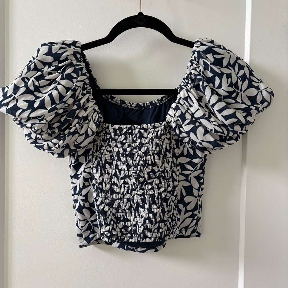 Abercrombie and Fitch Blouse - Picture 3 of 5